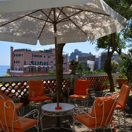 Villa Panoramica - Ischia Ponte Екстериор снимка